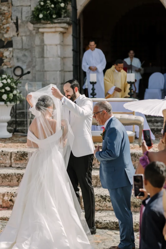 Rosiris & Raul wedding at Altos de Chavon, Casa de Campo