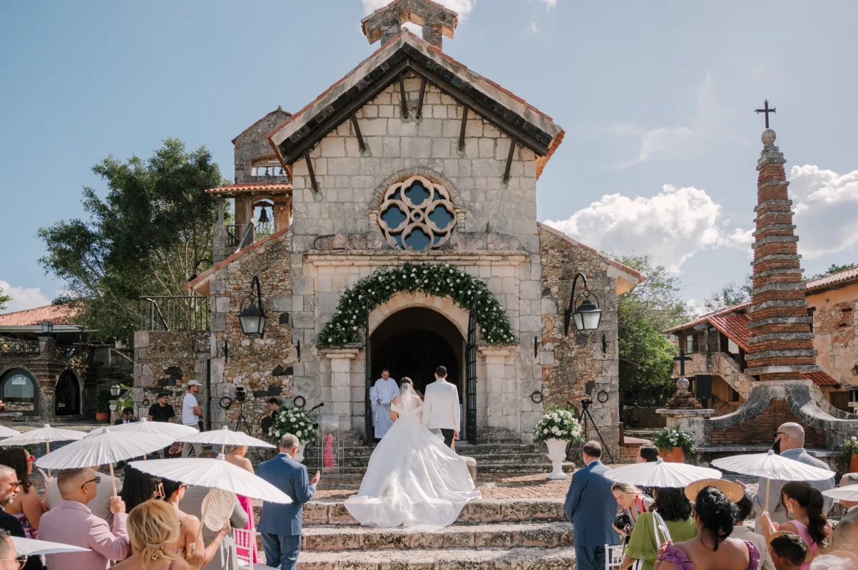 Rosiris & Raul wedding at Altos de Chavon, Casa de Campo