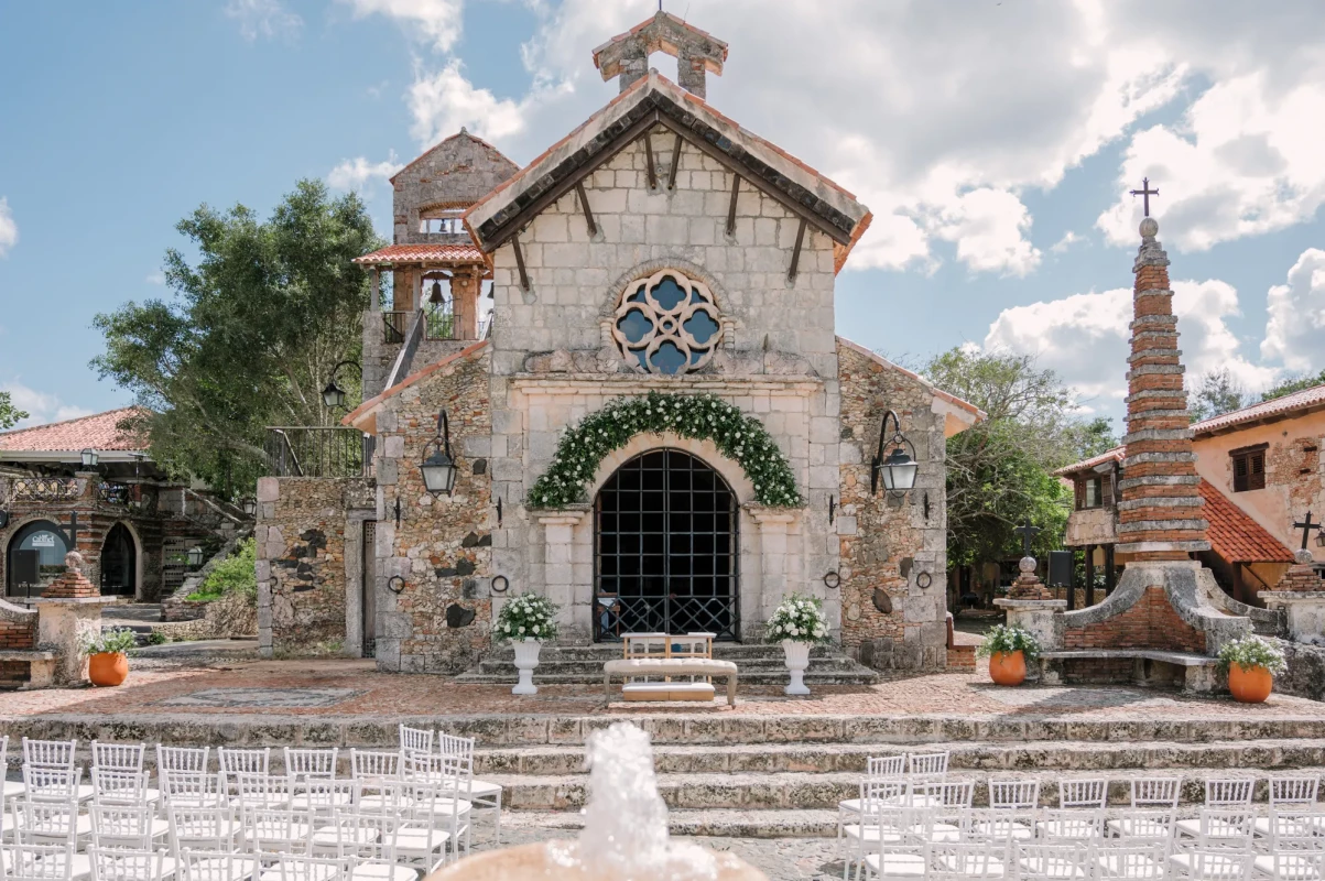 Rosiris & Raul wedding at Altos de Chavon, Casa de Campo