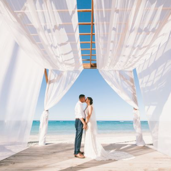 How to Plan Elopement Wedding During Pandemic in the Dominican Republic